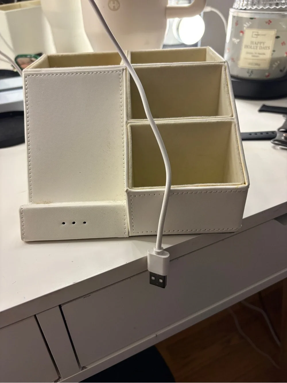 N/A compact white